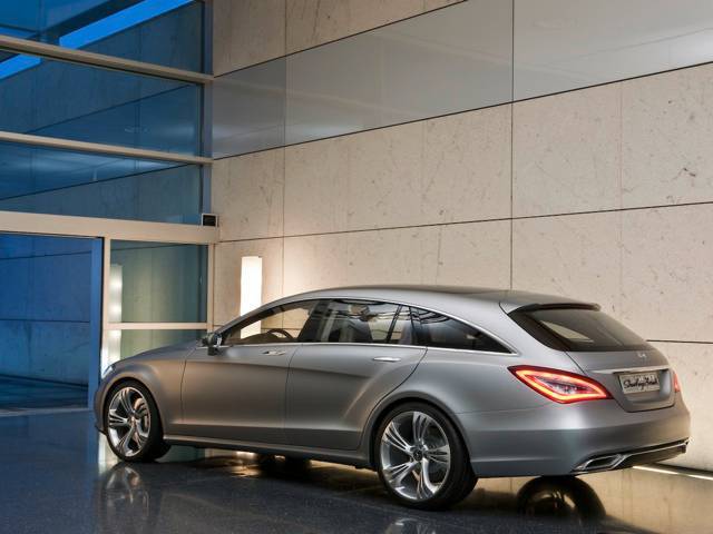 The CLS Shooting Brake will go into series production with market launch scheduled for 2012