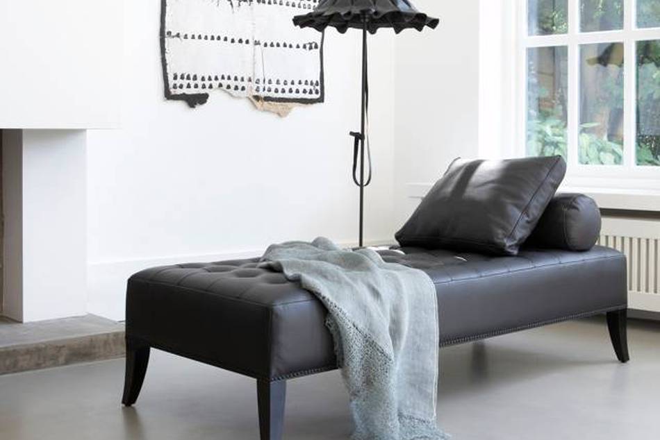Piet Boon's Sam daybed, cushion, roll cushion and Lude floor lamp | Photo/Grootes Styling/Huisman