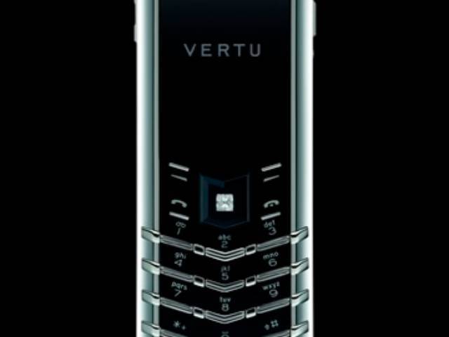 A culmination of a decade of knowledge, passion and experience, the Vertu Signature has no equal