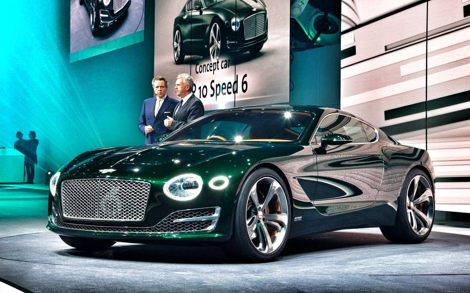 The concept car nabs the gold award for its timeless, iconic Bentley design, clever use of new materials and aesthetic dynamism