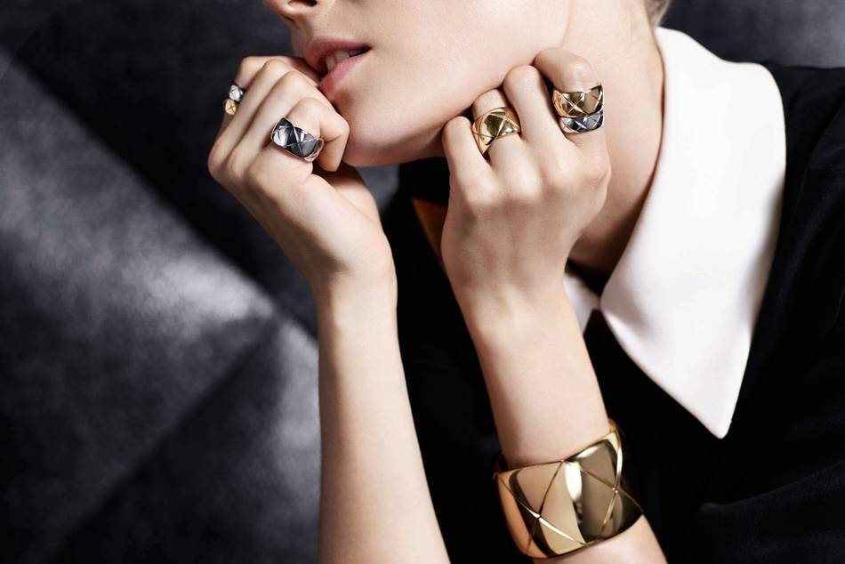 The limited-edition, six-piece collection comprises five rings and a cuff in 18-carat white and yellow gold, finely engraved with the maison’s iconic quilting pattern