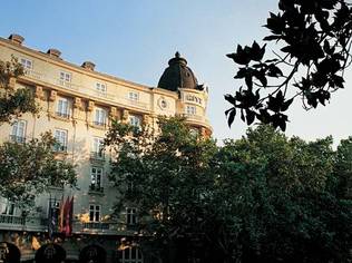 Providing guests with a luxurious & elegant base from which to explore Spain's capital city for 100 years
