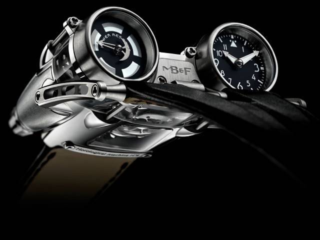 The Horological Machine No.4 adds magnificence and ferocity to horlogerie in a manner never seen before!