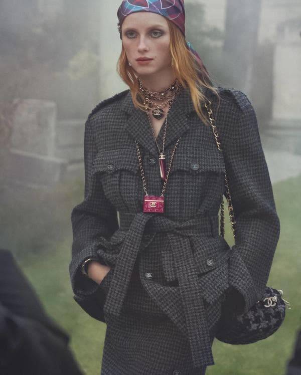 Chanel Fall Winter 20232024  RUNWAY MAGAZINE  Official