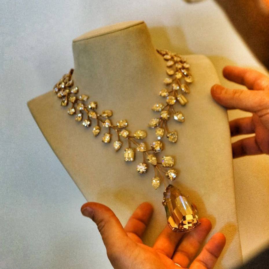 Chopard 80-Carat Pear Shaped Brownish Yellow Diamond Necklace | Yellow diamond  necklace, Beautiful necklaces, Jewelry