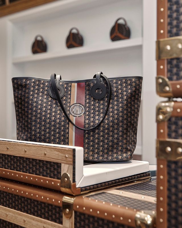 Moynat unveils Oh! Tote bags in emblematic Canvas 1920 Carbon Bronze