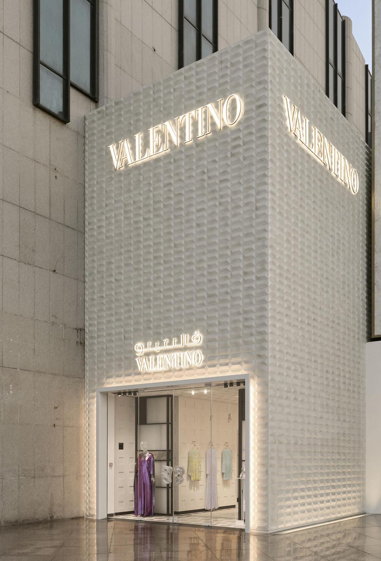 Valentino headquarters discount address