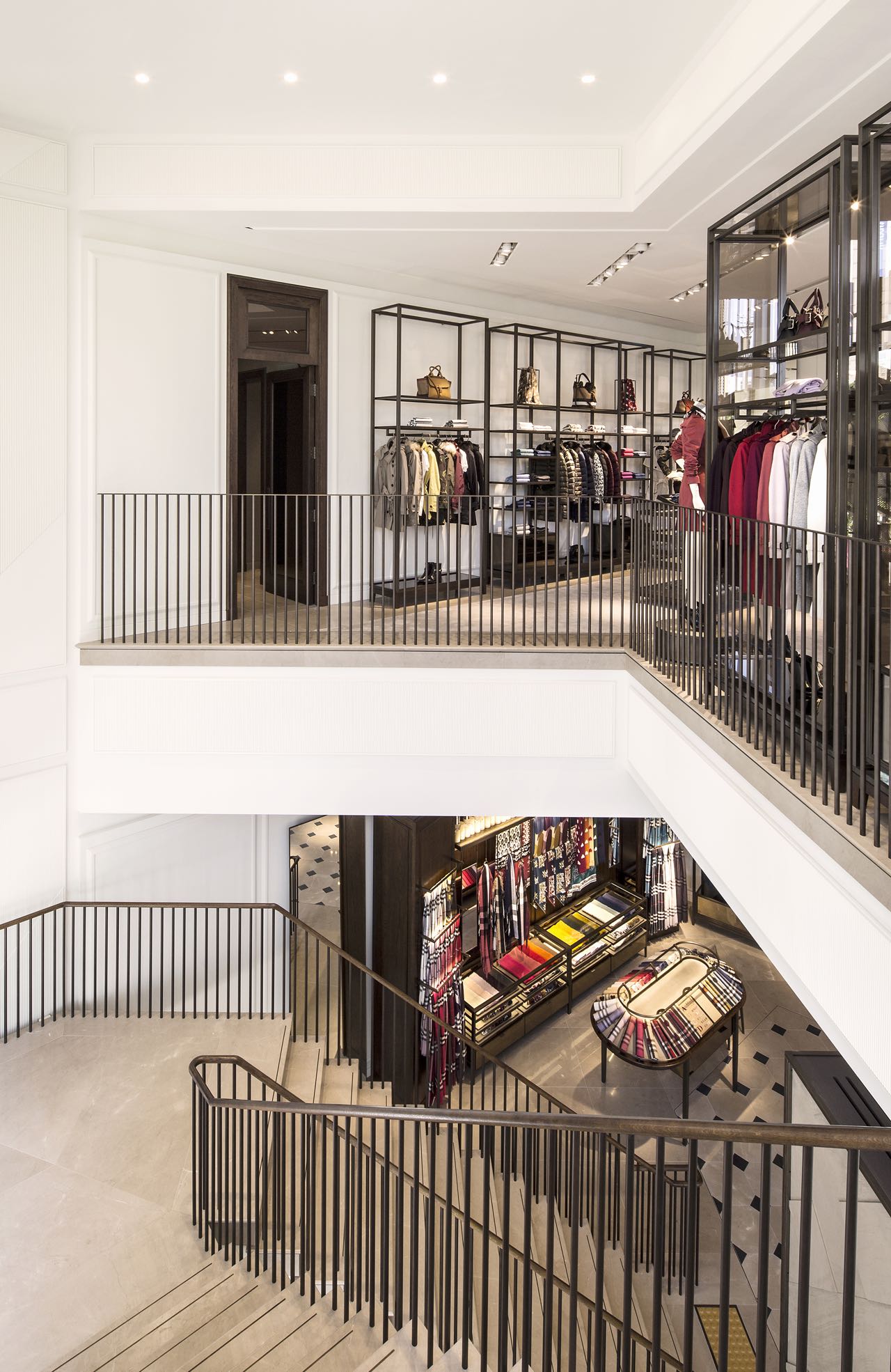 Burberry Establishes Korean Headquarters and Flagship Store in Seoul |  SENATUS