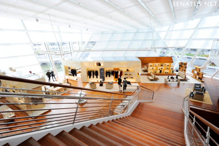 Louis Vuitton Staircase — mabe architecture