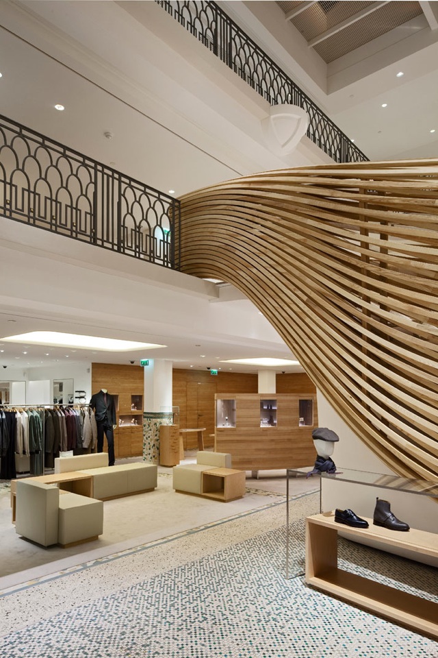 Hermès Opens New Store at 17 Rue de 