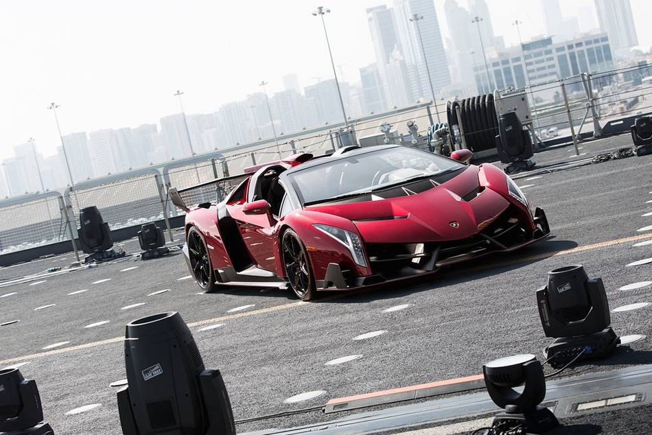 Priced at £2.8 million / US$4.78 million before tax, the V12 Veneno displaces the Bugatti Veyron and is limited to an exclusive production run of nine units