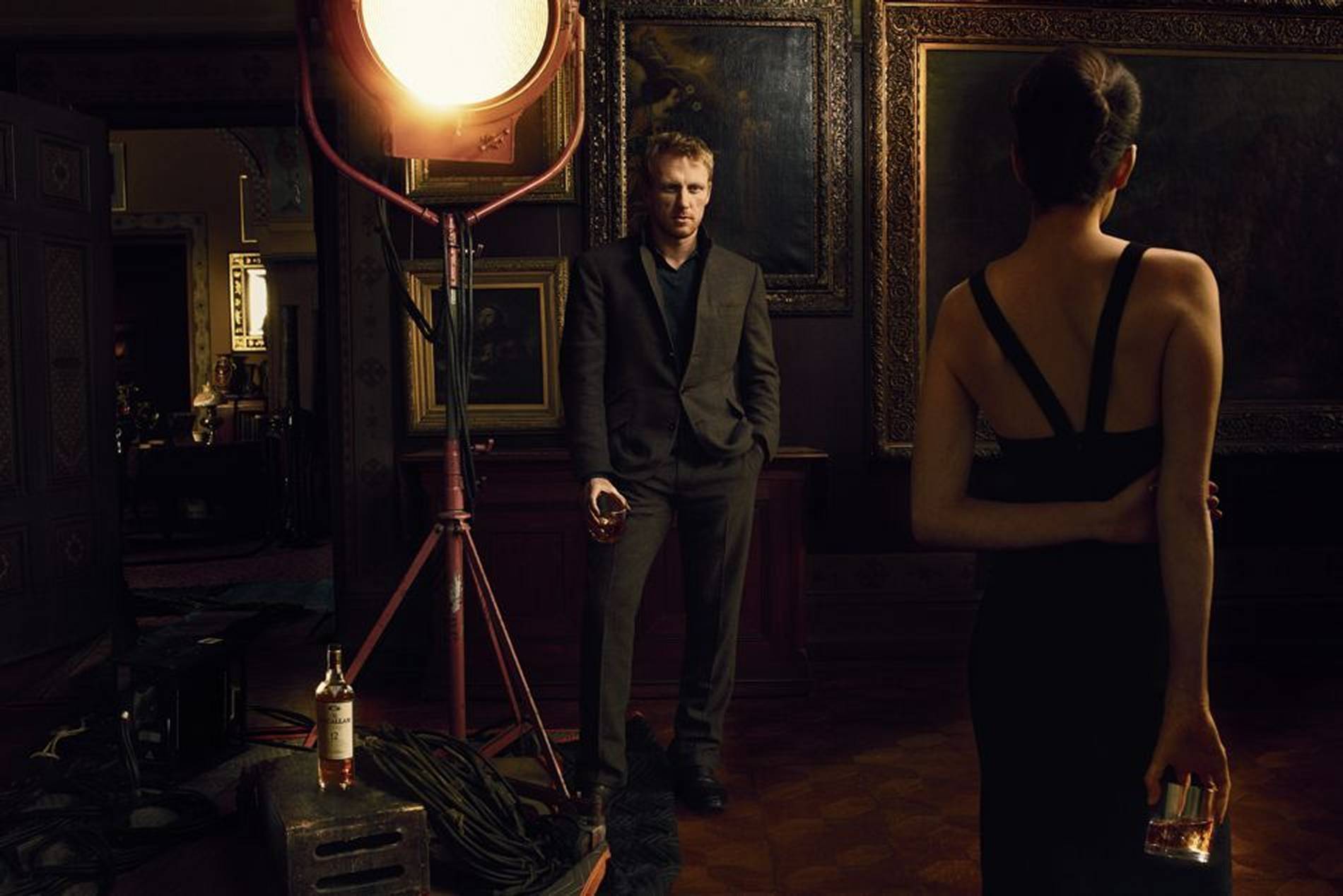 Master Photographer Annie Leibovitz Captures the Macallan Moment SENATUS