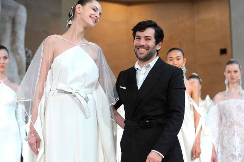 Alexis Mabille is a designer making waves in the fashion scene with his avantgarde creations
