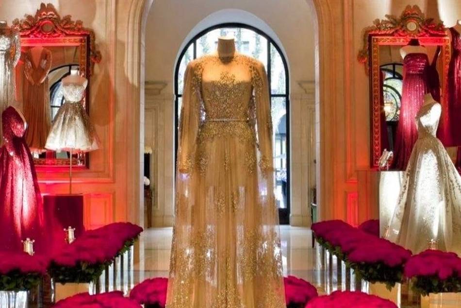 In a unique collaboration, Four Seasons Hotel George V exhibits the latest ELIE SAAB Haute Couture designs, curated by Jeff Leatham, artistic director of the hotel for the past 14 years