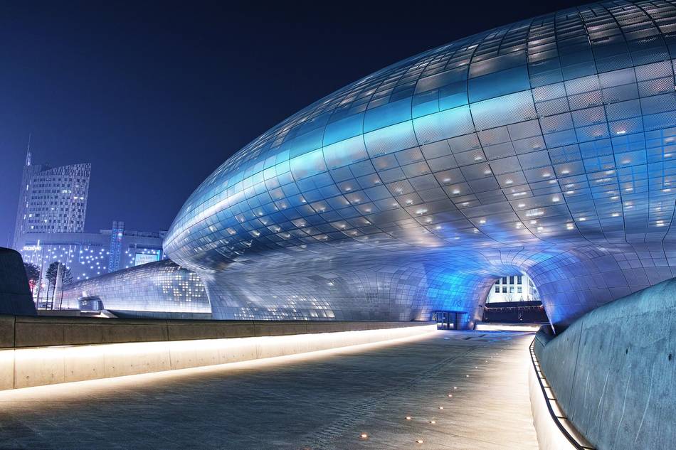 The DDP Seoul designed by architect Zaha Hadid and inaugurated earlier this year in March, is set to host the latest edition of the CULTURE CHANEL exhibition