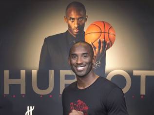 The Los Angeles Lakers star basketballer and brand ambassador of the Swiss watch label hosted the “HUBLOT Black Mamba Night” in Shanghai to exclusively unveil the the King Power Black Mamba Chronograph Watch