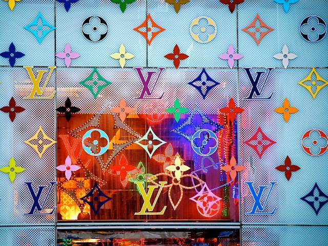 Louis Vuitton Fifth Avenue flagship store packaged in Murakami monogram Credit: flickr/nyclovesnyc