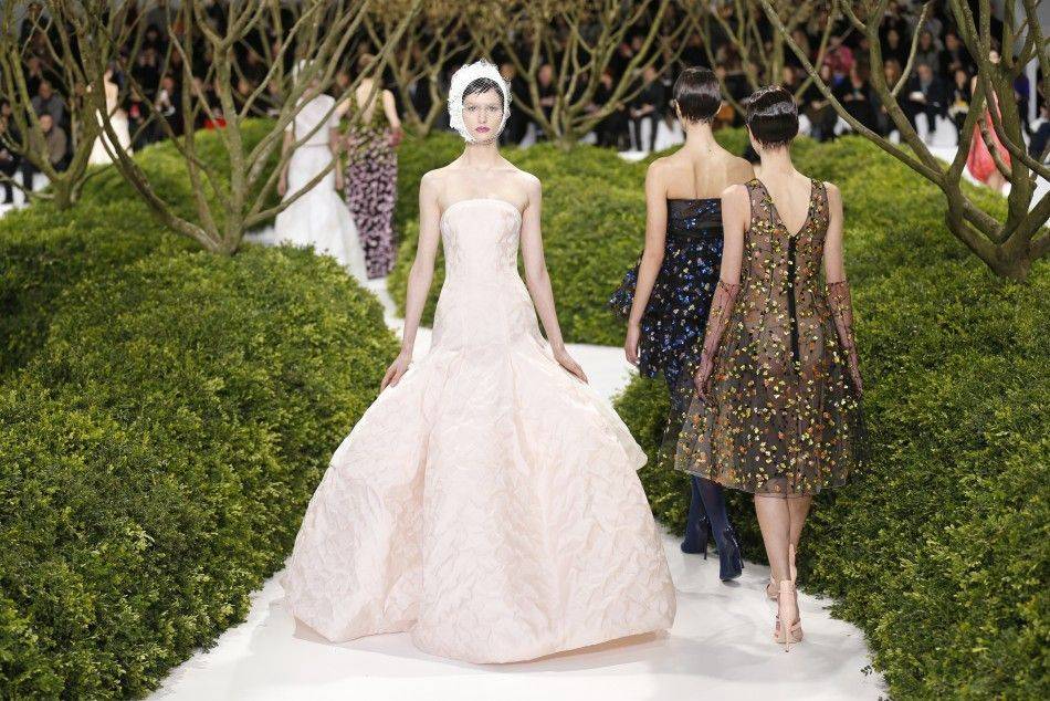 Belgian Raf Simons, the new Creative Director of the House of Dior, has announced that his debut Cruise collection for the 2014 season will be held in Monaco
