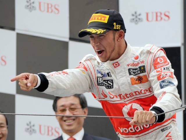 Lewis Hamilton ended Sebastian Vettel's run of wins at the Chinese Grand Prix