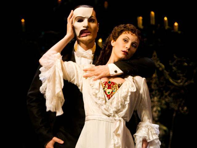 Andrew Lloyd Webber's highly anticipated sequel to the Phantom of the Opera debuts in London