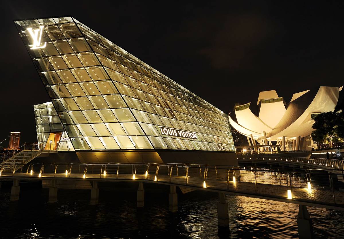 Floating Luxury for Louis Vuitton in Singapore