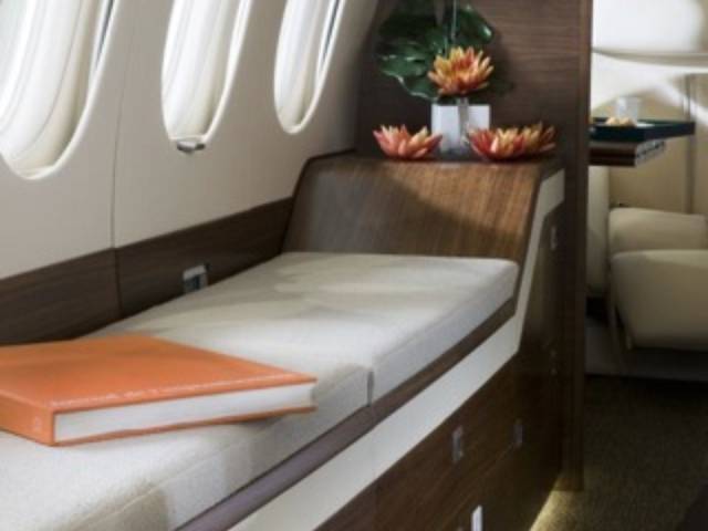 Dassault Falcon/BMW Group DesignworksUSA were recently awarded the "Good Design" award for 2009