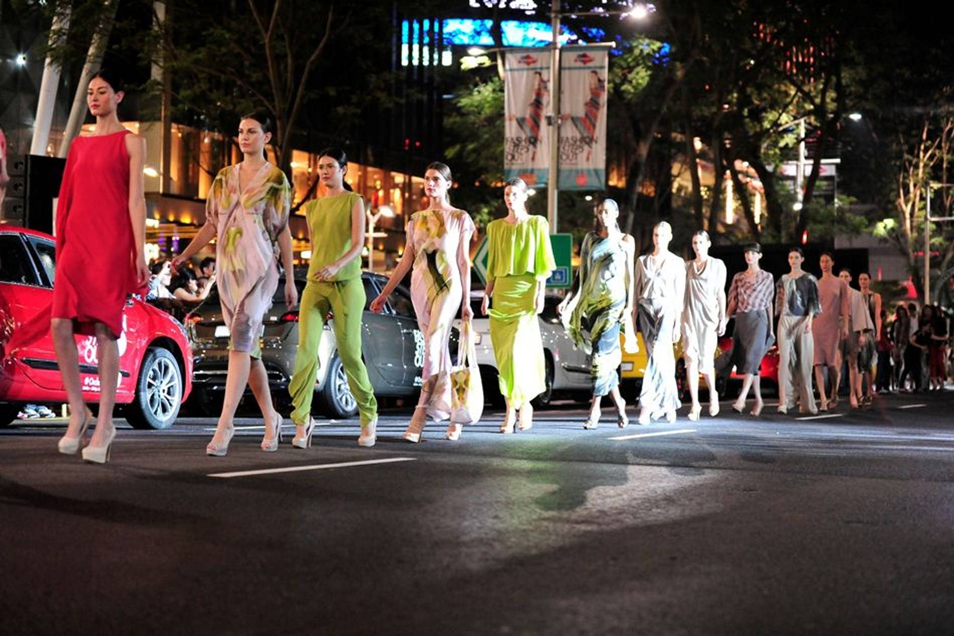 Samsung Fashion Steps Out 2013 at Orchard Road in Singapore | SENATUS