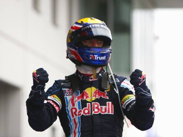 Mark Webber took back the Formula One championship lead from Lewis Hamilton