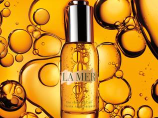 Transform your skin with the new highly potent, multi-faceted elixir that delivers a beautifully sensorial experience
