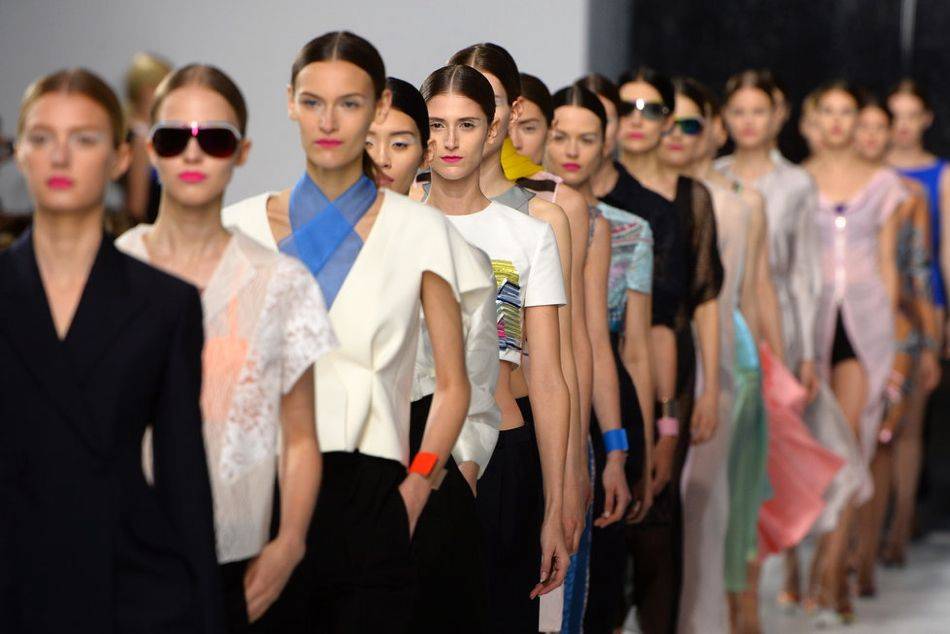 An Effervescent Cruise 2014 Collection by Dior Unveiled in Glitzy ...