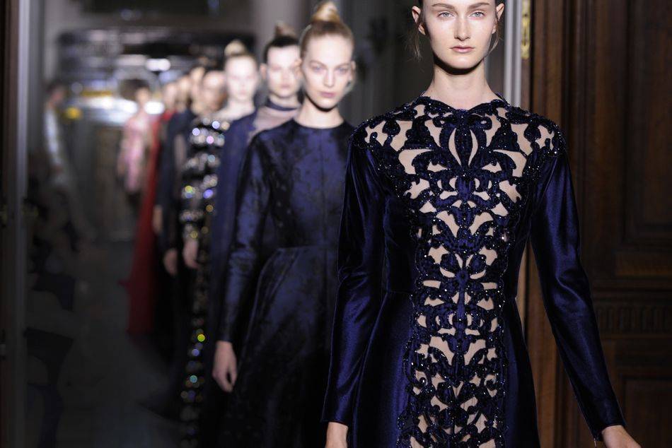 Valentino has dreamt up a nocturnal and yet pensive Haute Couture collection for Valentino Fall Winter 2012/2013