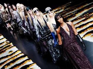 Legendary British supermodel Naomi Campbell will be walking the runway for the 2013 Digital Fashion Week, set to showcase up to 32 Singapore designers