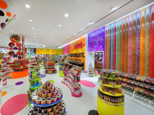 Candylicious - The L.A.R.G.E.S.T. candy store in the world