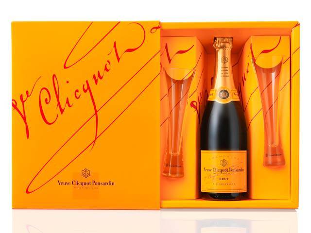 Veuve Clicquot DesignBox gift set with Brut Yellow Label and two Clicquot Trendy Flutes