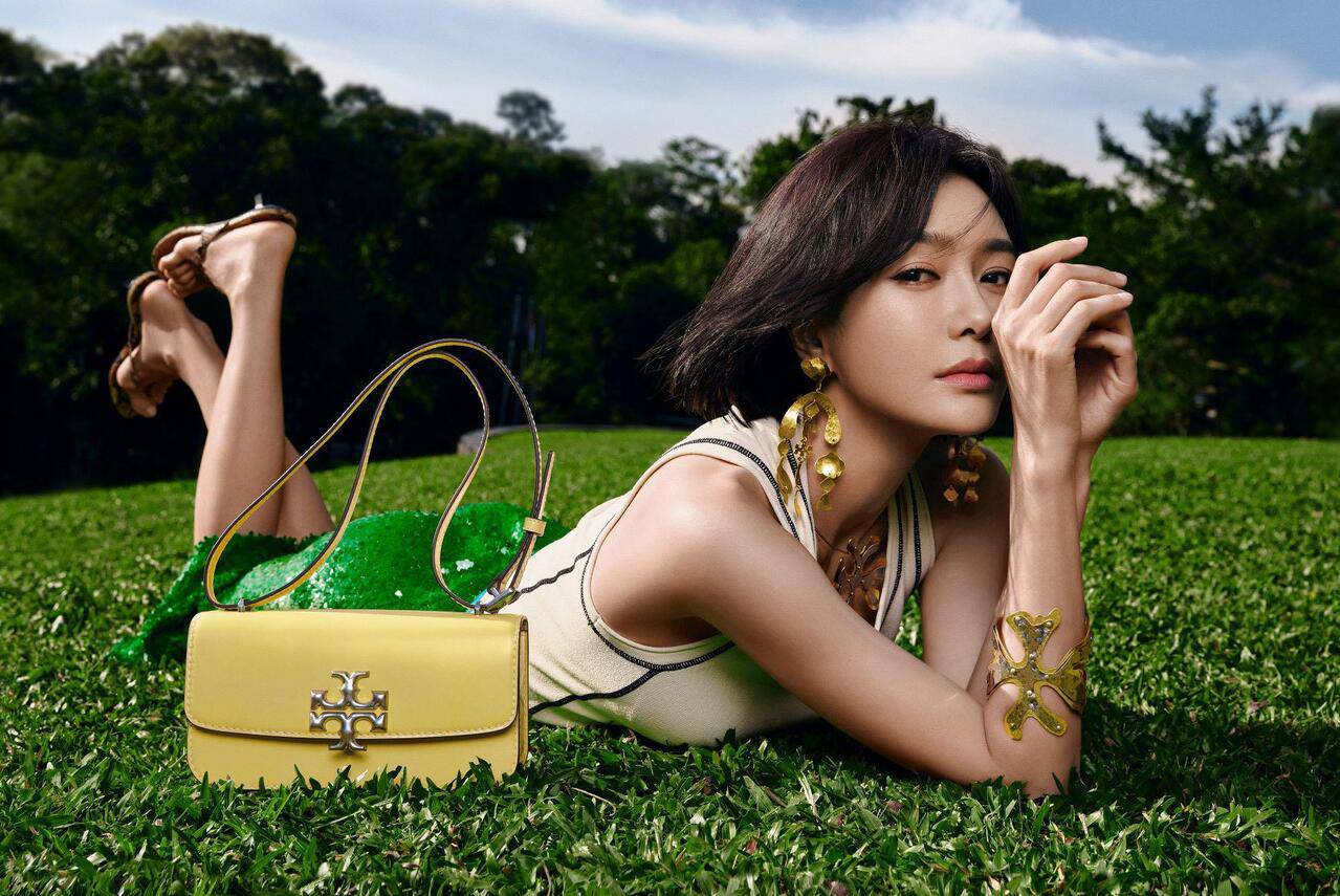 Tory burch luxury outlet brand