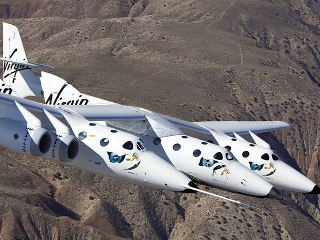 Virgin Galactic's VSS Enterprise makes its first test flight on March 22, 2010 | Source: <a href="http://www.flickr.com/photos/virgingalactic/4460109636/">Flickr/virgingalactic</a>